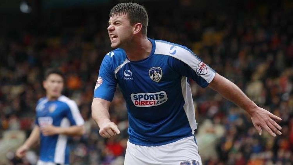 "ابن عم جيرارد" يدفع ثمن سخريته من المسلمين في رمضان باهظاً