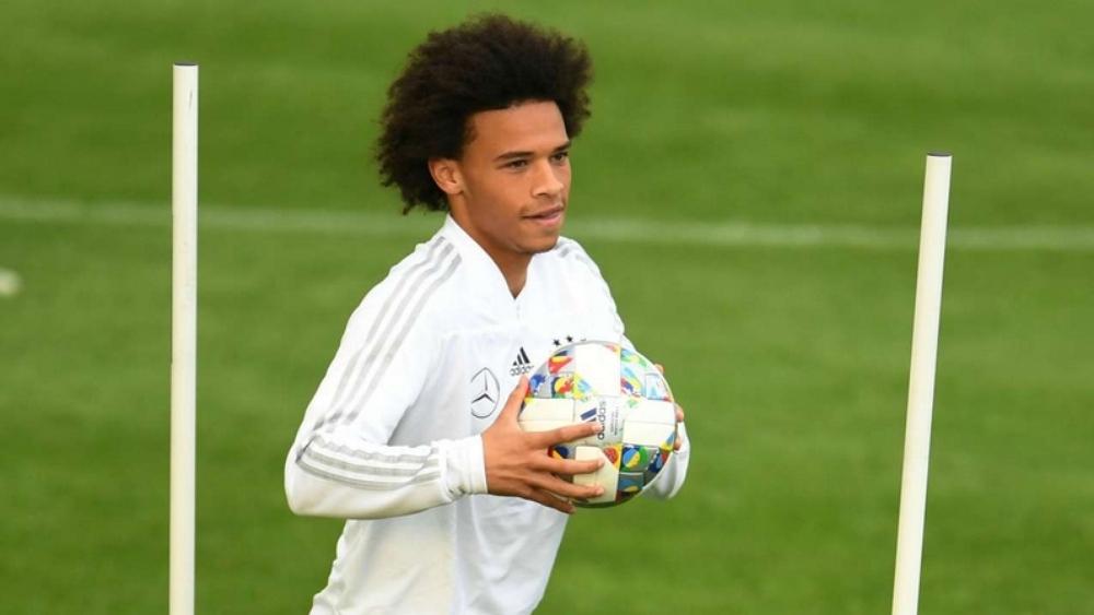 ليروي ساني.. تصرفات رعناء تهدد موهبة مميزة