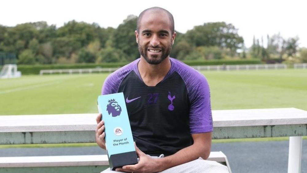 مورا لاعب الشهر وغراسيا الأفضل في الدوري الإنجليزي