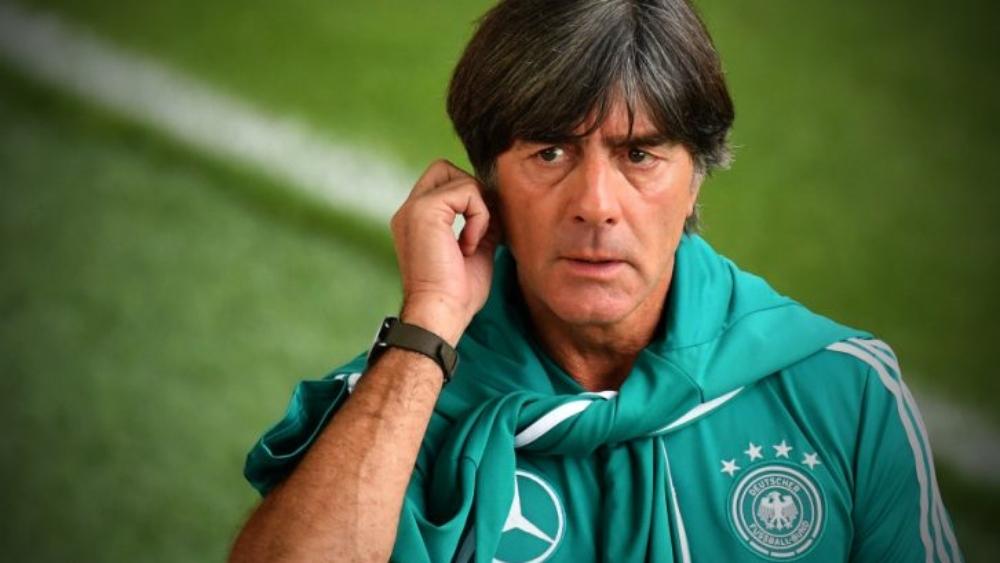 لوف يستعيد ثقة الألمان من بوابة بطل العالم