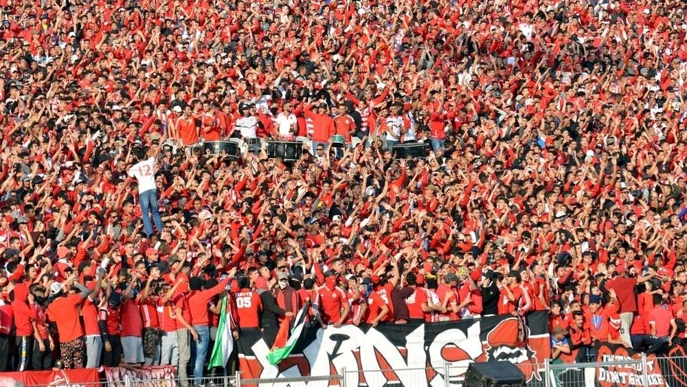 أنصار الوداد يطالبون بمقاضاة أحد المواقع بسبب "إشاعة شغب آسفي"