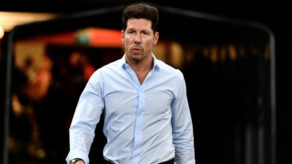 شقيقته: "عاجلا أم آجلا سيميوني سيدرب إنتر ميلان"