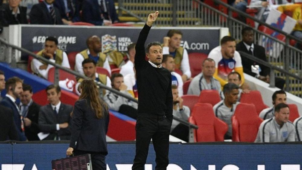 إنريكي يُعيد الثقة إلى "المهزوز" دي خيا