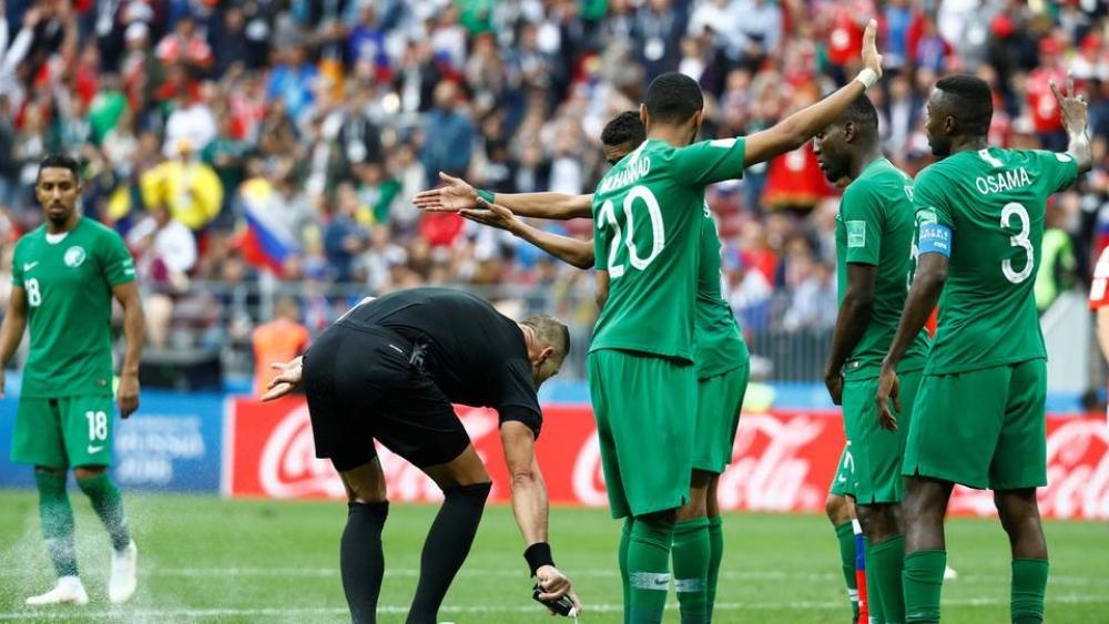 السعودية تبحث عن الفوز رقم 300 بمواجهة بوليفيا