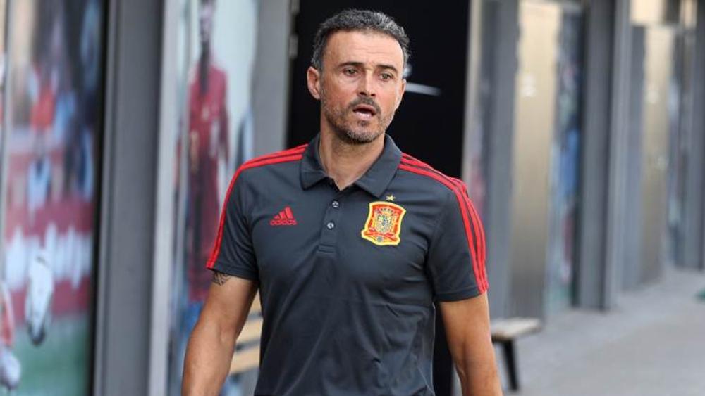 إنريكي ينجح في اختبار "الانطباع الأول" مع إسبانيا