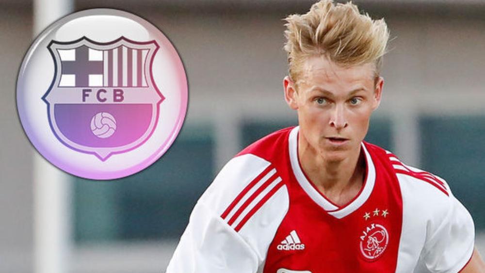لماذا رفض أياكس بيع دي يونج إلى برشلونة؟