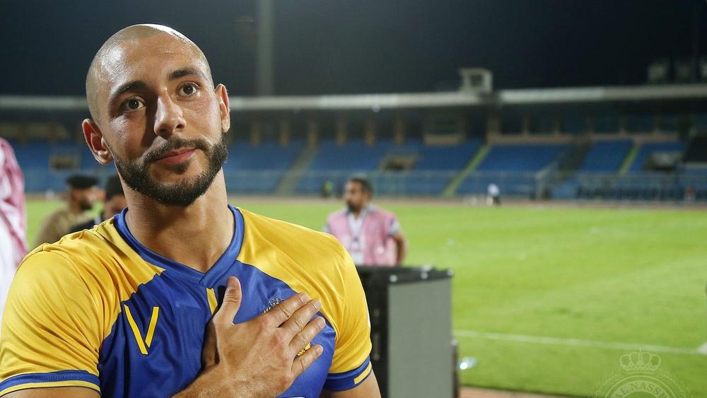 أمرابط يُعبِّد طريق النَّصر نحو الفوز ويُهاجم مدربه