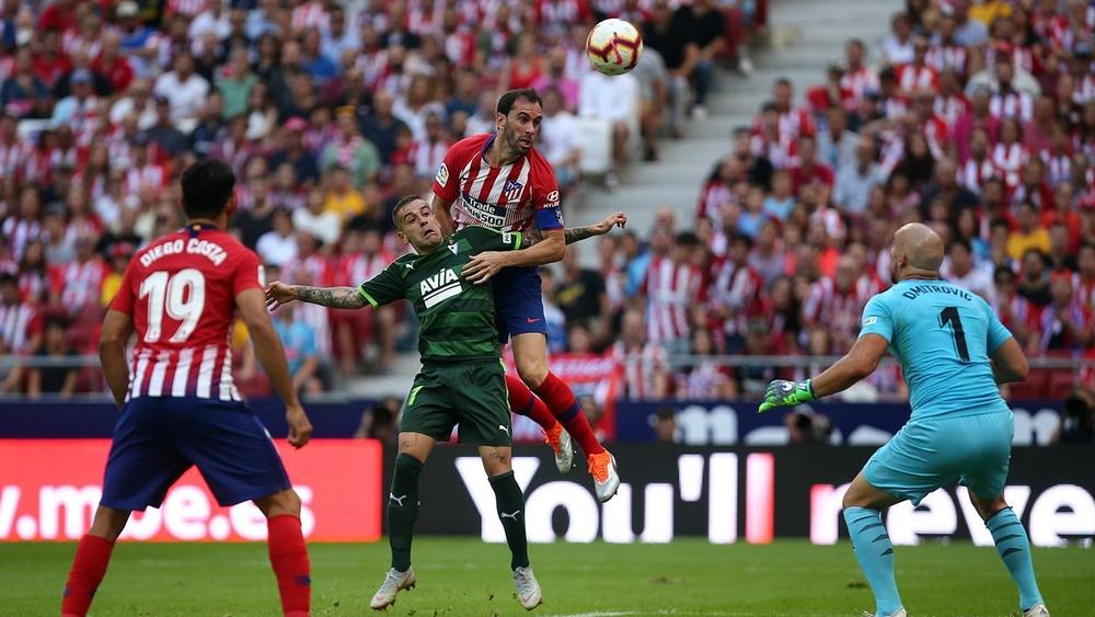 أتلتيكو مدريد يتعثر مجدداً بالتعادل أمام إيبار