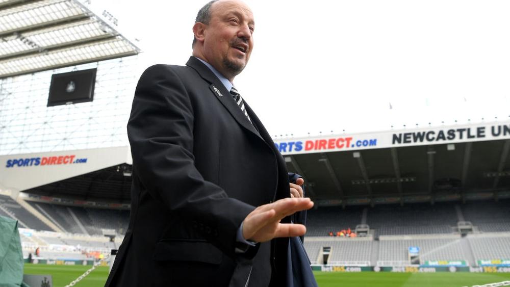 رافا بينيتيز يطالب بالتحقيق مع ويلفريد زاها