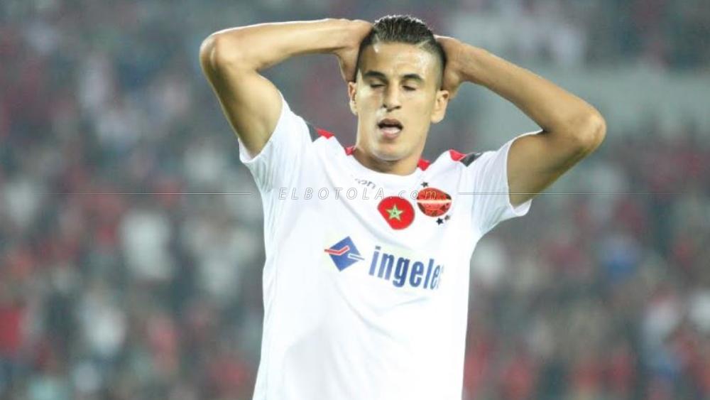 لاعبو الوداد بـ"ملامح حزن" يخرجون تحت تصفيقات الجماهير رغم الإقصاء