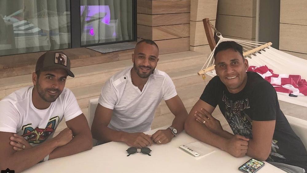 نبيل الزهر يلتقي بكيلور نافاس في جلسة "صداقة"