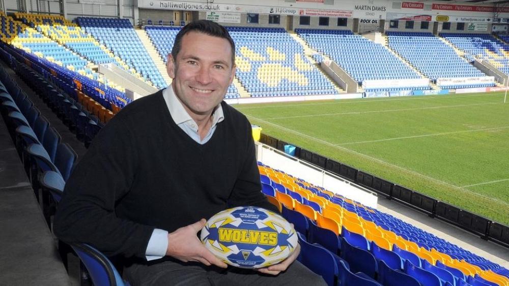 الرجل الذي أعاد بريطانيا للألقاب بعد غياب 77 عاماً مُرشح للانضمام للاتحاد السعودي