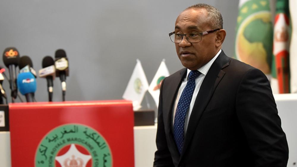 رئيس "الكاف" يُلمح لتكرار سيناريو "شان 2018" مع الكاميرون.. ويحدد موعد الإعلان