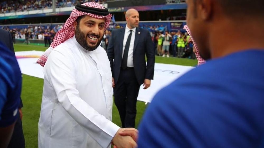 آل الشيخ يمنح مكافأة 30 ألف ريال لكل لاعب بأندية النصر والهلال والأهلي
