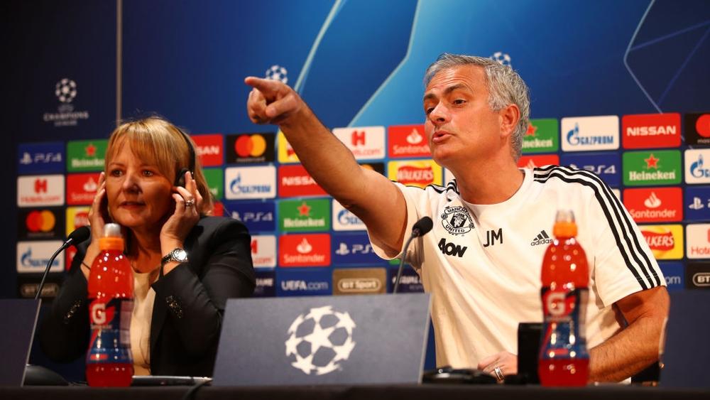 مورينيو: أنا ساذج ولن أصدق نظرية المؤامرة