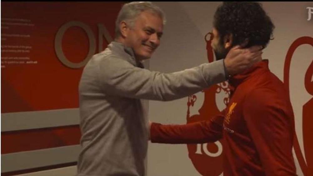 الكشف عن سر زيارة صلاح لمقر إقامة مورينيو