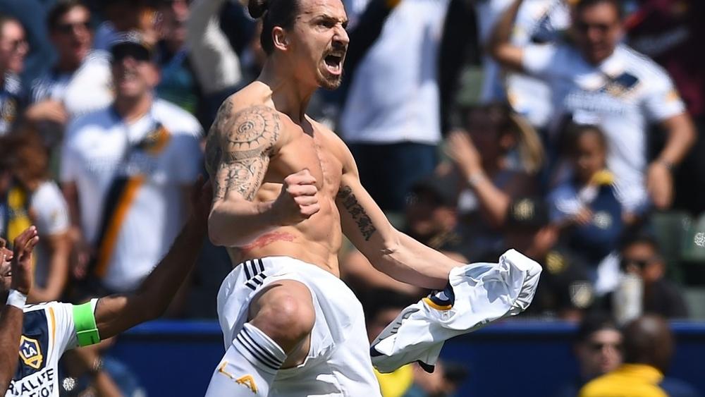 إبراهيموفيتش قد يعود إلى "الكالتشيو" مُجدداً