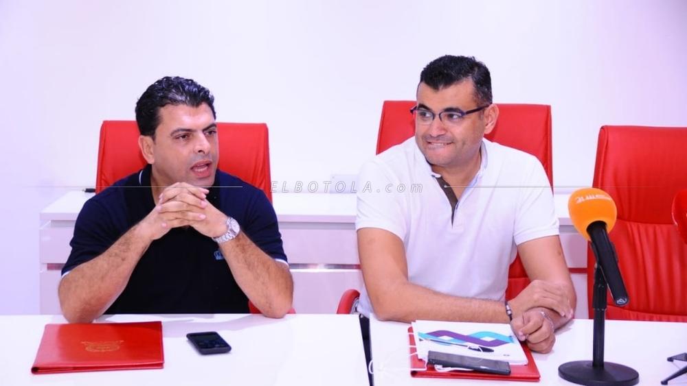 إدارة الكوكب المراكشي تصرف مستحقات اللاعبين والطاقم التقني لشهر واحد