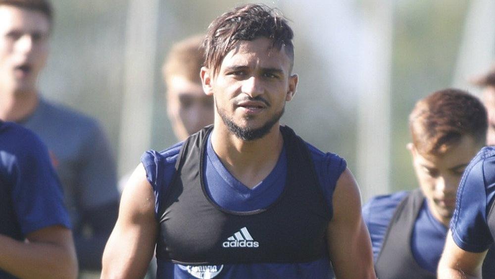 بوفال يتَّجِهُ إلى استعادة الرسمية مع سيلتا فيغو