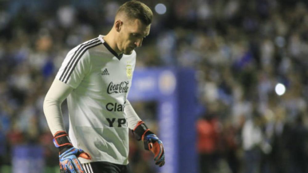 الحارس أرماني يغيب عن ودية الأرجنتين والبرازيل