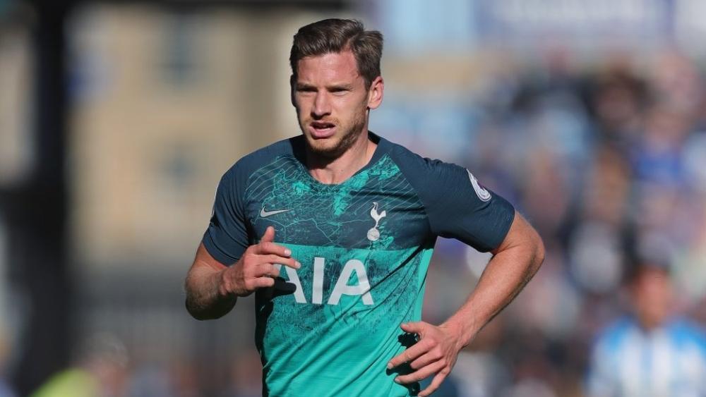 توتنهام يخسر جهود مدافعه البلجيكي لفترة طويلة