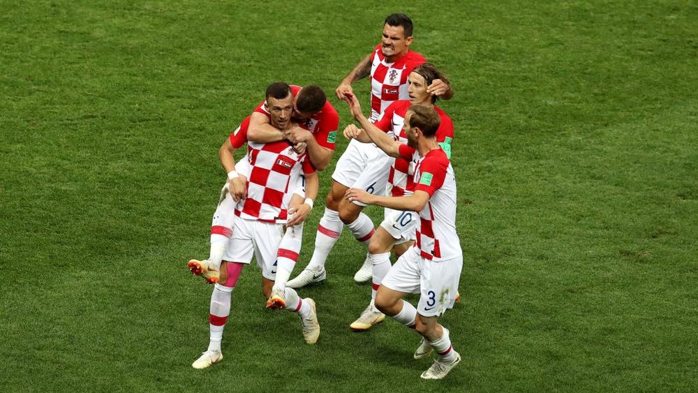 مورينيو يجدد اهتمامه بثنائي المنتخب الكرواتي