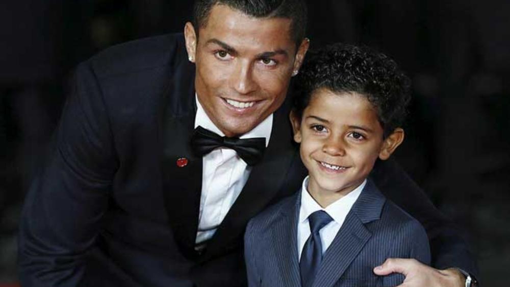 نجل رونالدو يسير على خطى والده في يوفنتوس