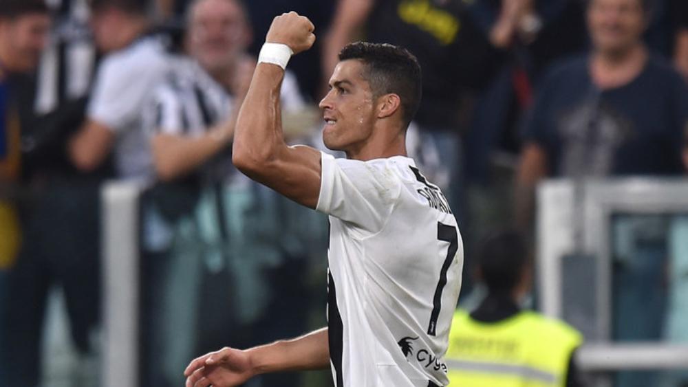 كريستيانو يتفوق على الجميع ويدخل تاريخ الدوريات الأوروبية الـ 5 الكبرى