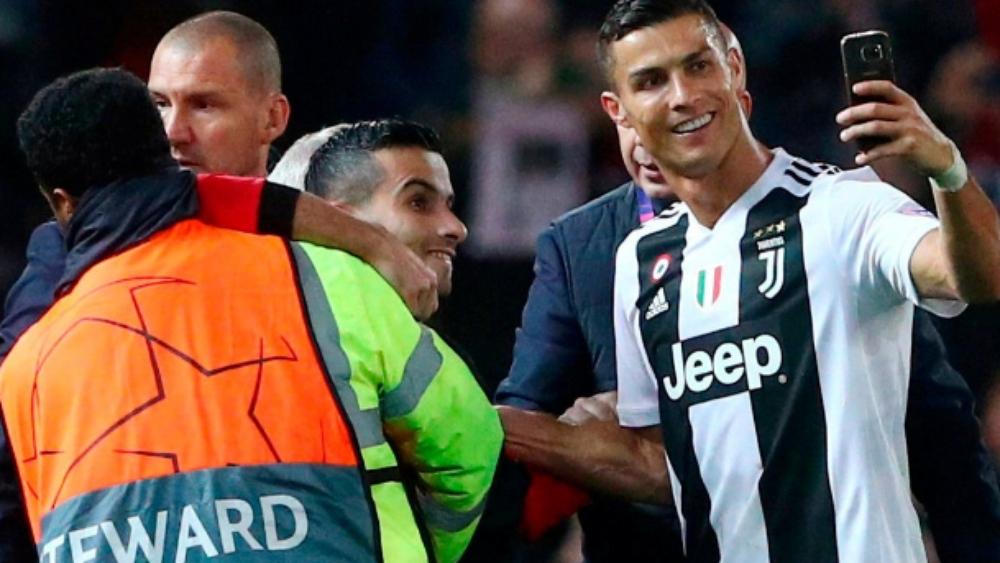 عقوبة منتظرة على مان يونايتد بسبب "سيلفي" رونالدو