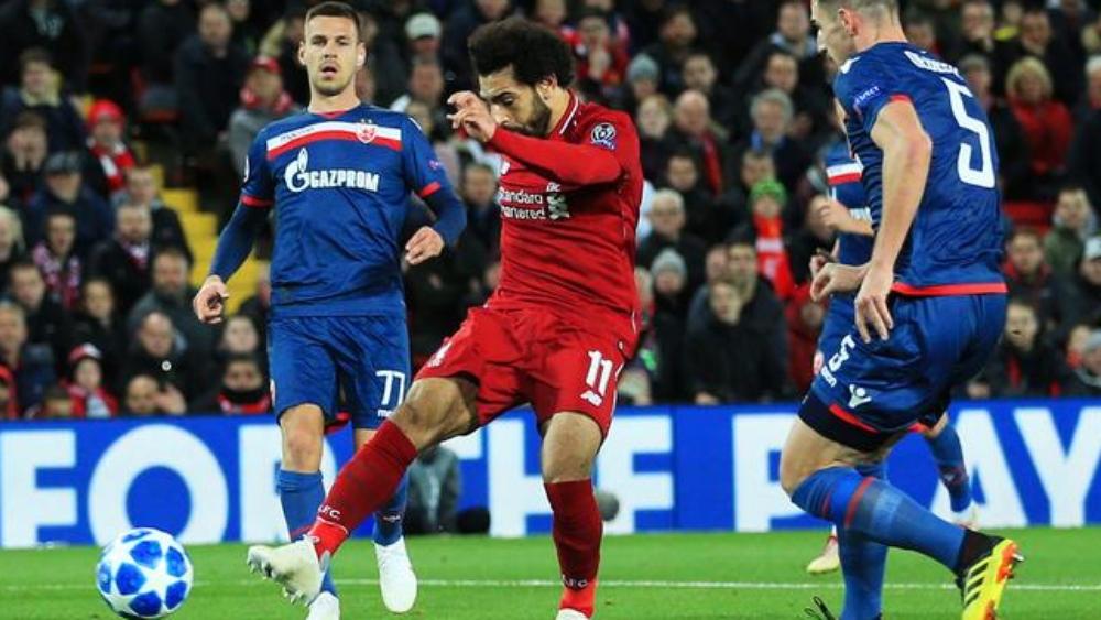 لاعب إنجليزي سابق: "صلاح يستطيع جعلك تبدو غبيا"!