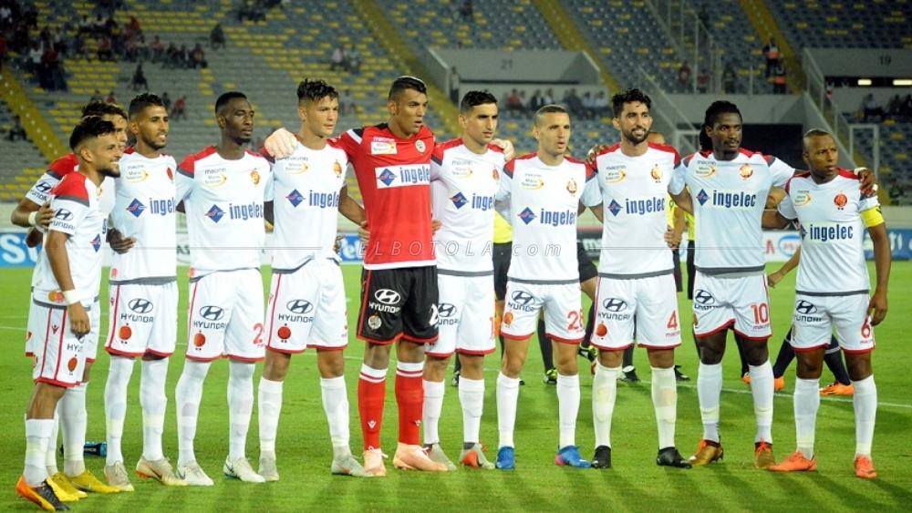 محللو قنوات "أبو ظبي الرياضية": "جيبور شكل عبئا على الوداد في مباراة النجم الساحلي"