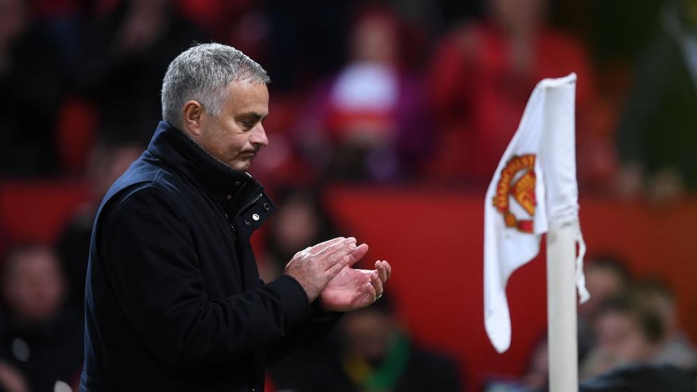 ضغط مورينيو على الإدارة يمنحه 100 مليون جنيه استرليني