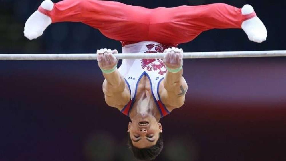 لاعب جمباز روسي يحقق إنجازاً فريداً