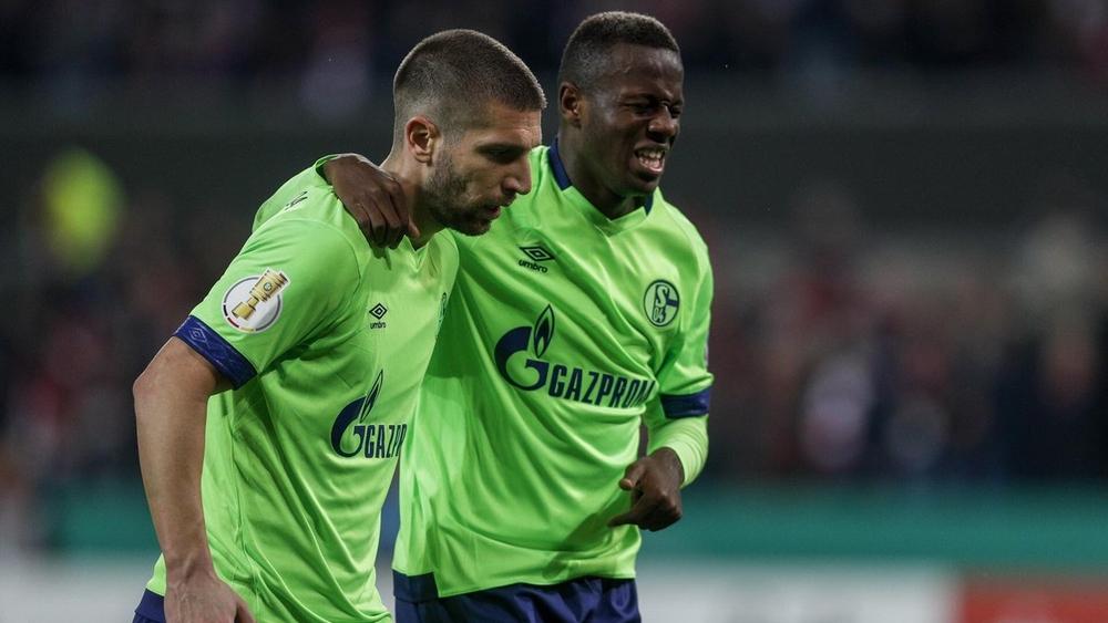 الإصابة تُنهي مباراة للنِّسيان لمنديل مع شالكه04