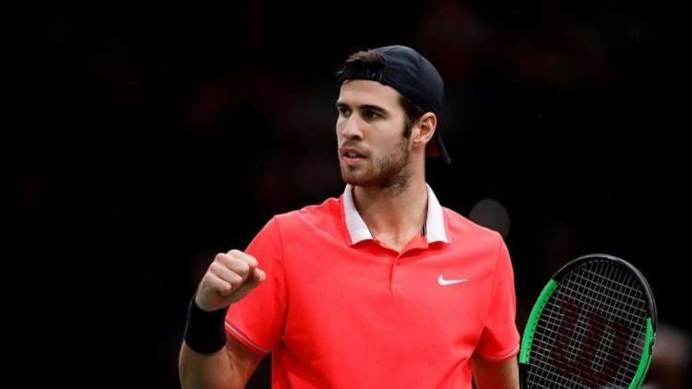 الروسي خاتشانوف يبلغ نهائي باريس ويقترب من "4 ملايين و400 ألف يورو"