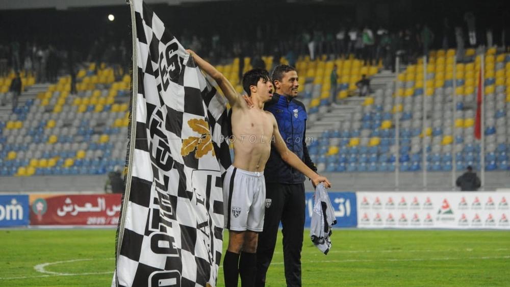 خاص/لاعبو الوداد الفاسي يرددون أغنية "فبلادي ظلموني" احتفالا بالتأهل لنهائي كأس العرش