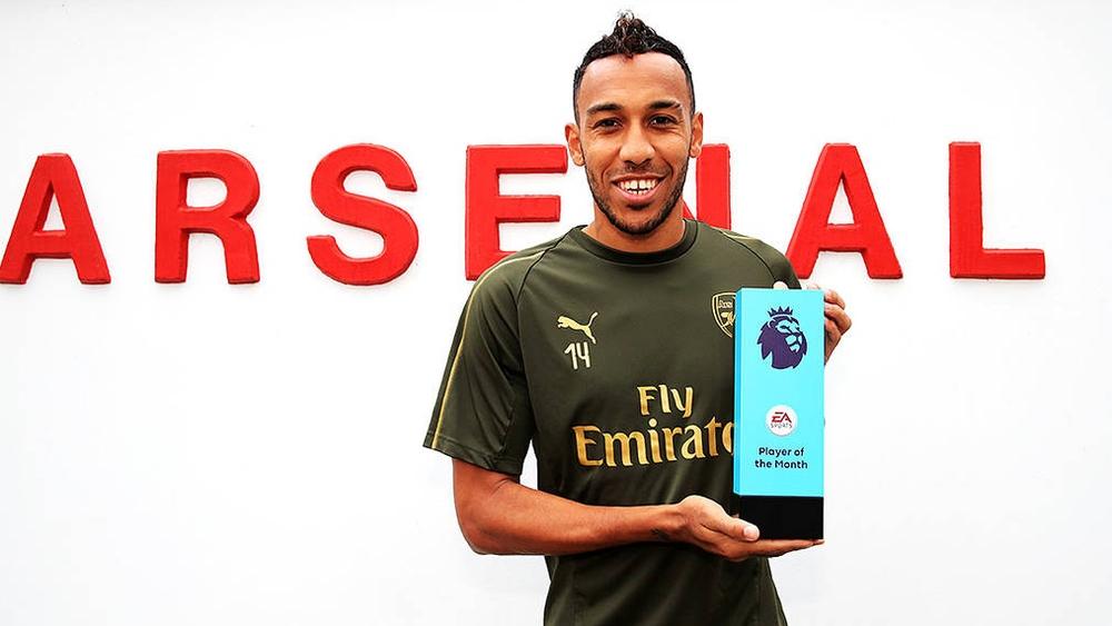 رغم معاناته مع إيمري، أوباميونج لاعب شهر أكتوبر بالبريميرليج