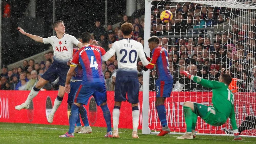 توتنهام يقهر كريستال بالاس ويضغط على ثلاثي المقدمة