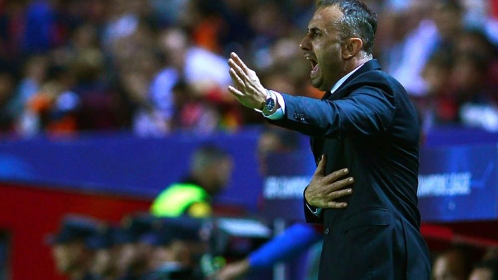 رسميًا | القادسية السعودي يتعاقد مع مدرب منتخب بلغاريا