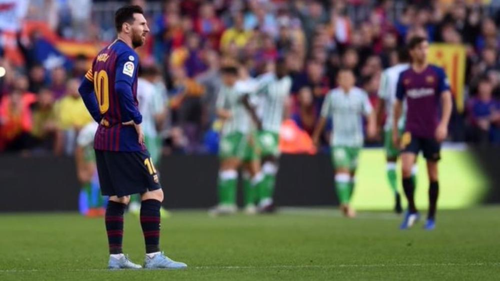 بيتيس يقهر برشلونة في "مباراة مجنونة"