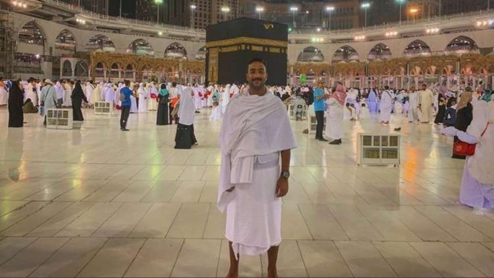 ميدو: قدرة إلهية قادتني لأداء العمرة في الحرم المكي