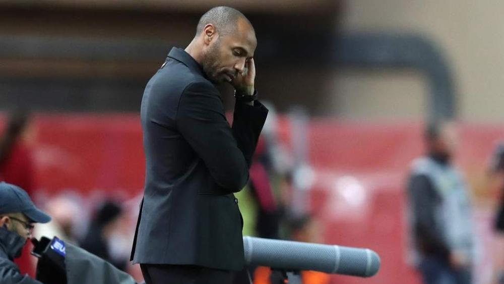 موناكو يدعم تييري هنري رغم البداية الكارثية