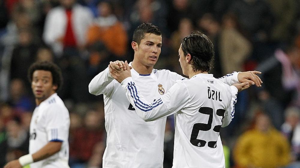 أوزيل يحكي غضب كريستيانو بعد بيعه إلى أرسنال