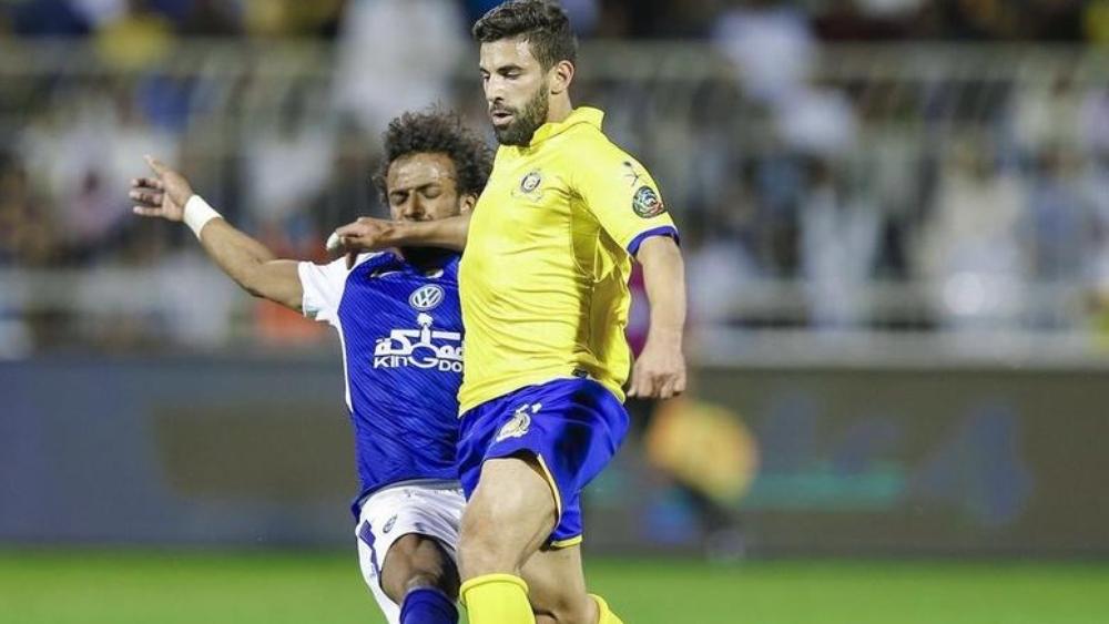 الهلال يواجه النصر محرومًا من الشهراني