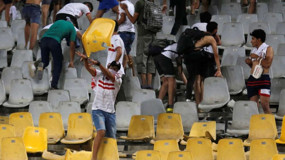 عقوبات بالسجن لـ 12 مشجعاً من جماهير الزمالك المصري
