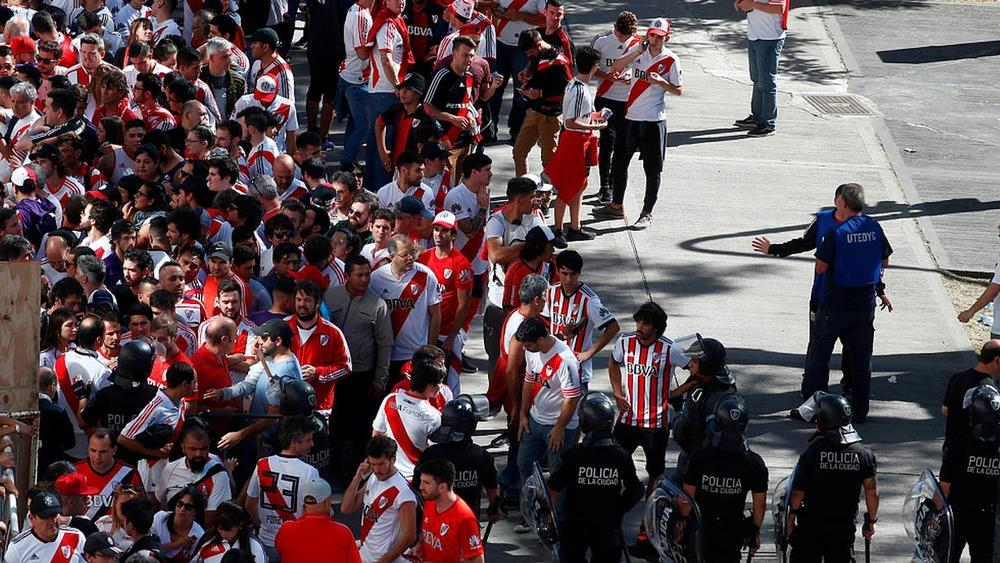 رئيس الكونميبول يسرد أسباب تأجيل السوبر كلاسيكو