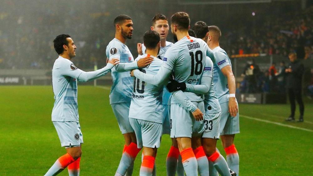 تشيلسي للتأهل كمتصدر، وريال بيتيس لحسم العبور