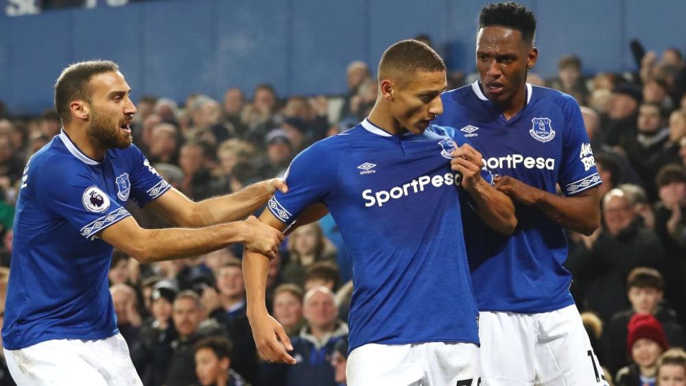 ماركو سيلفا: ريتشارلسون يمكن أن يظهر بشكل أفضل مع إيفرتون