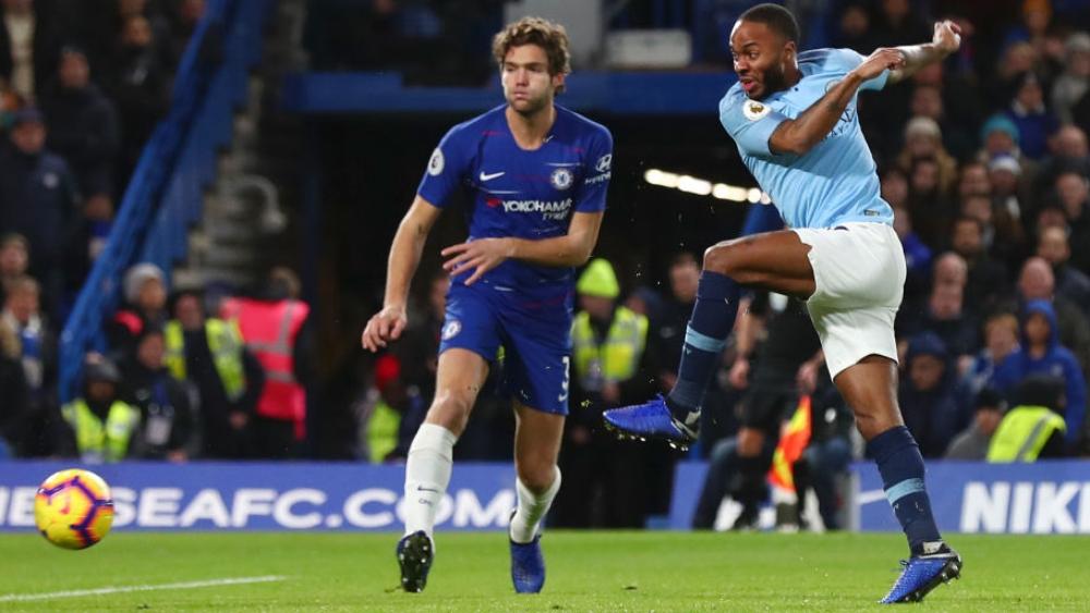 هازارد ينصف ستيرلينج على مشجع تشيلسي