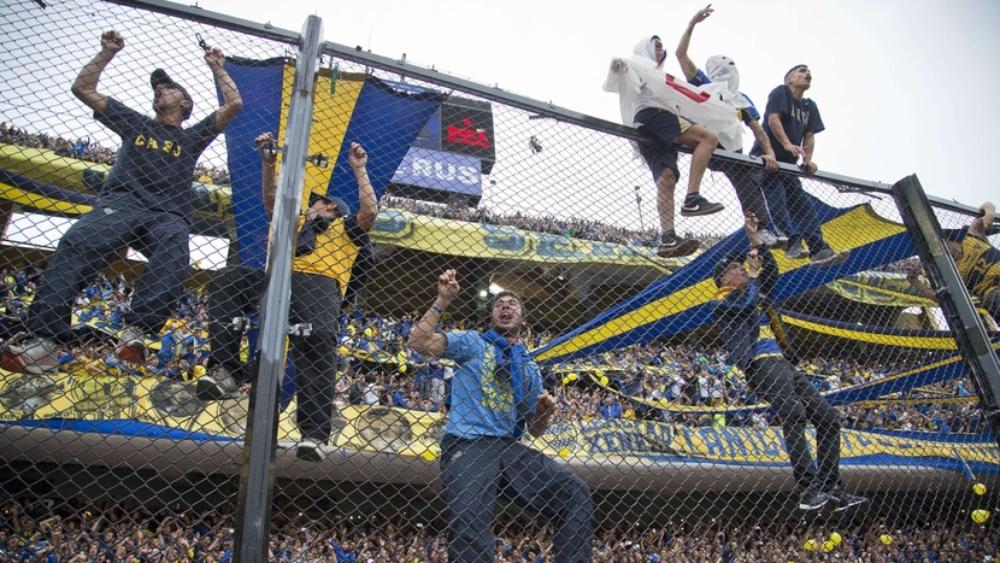 مشجعان لبوكا جونيورز يقتلان أحد مناصري ريفر بليت